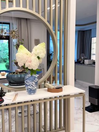 都不敢再往外送给俄罗斯朋友了,送出去都要求我卖 回复 @往事❤️的评论 谢谢姐妹好评啊!这几天在俄罗斯卖货呢哈哈哈 卖便宜了我赔钱,总送他们也不好意思,还都想要哈哈哈 最近开始收他们钱了😂行啊,送出去的见到回头钱了哈哈哈哈哈