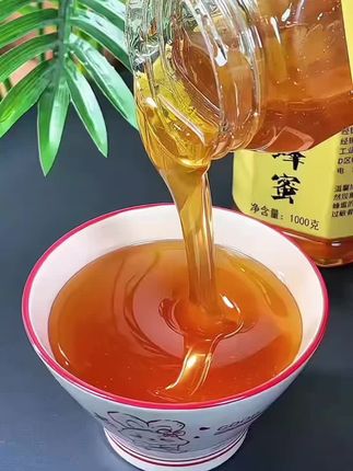 秦岭农家土蜂蜜 大山里的土蜂蜜,原汁原味,花香味十足,纯天然无添加的一款纯蜂蜜。