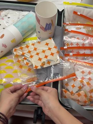 不管#待产包 还是#假期出行 用这个#密封袋 收拾衣服物品真的太方便卫生了!物品清晰明了很好找#待产包必备 #生孩子