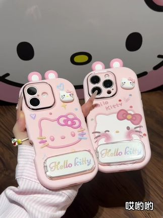 好可爱的kt猫🐱手机壳,还自带补妆镜#爱了爱了 #这个手机壳真的长在我心巴