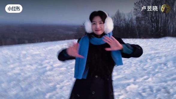 东北舞王噜噜晓😁不愧是沪上把妹王🤣#噜噜晓#依赖摇#卢昱晓