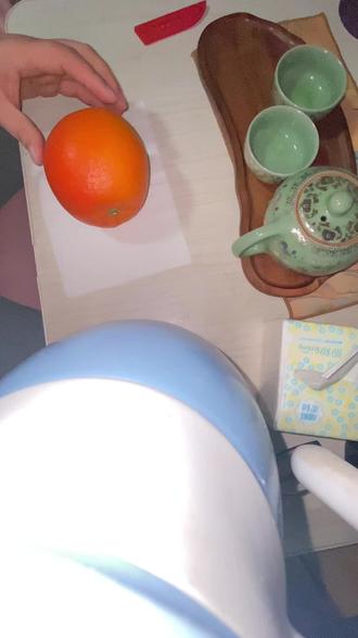 脐橙的教学视频来了#一般人不告诉他 #做美食 #味道好极了你们想吃吗 #橙子有点甜 #脐橙