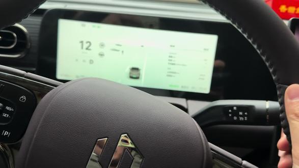 零跑C11 零跑还是可以的,行驶过程中不能关闭车子的大灯,这个安全设计的逻辑是考虑在内的,没有逻辑冲突。#领克#汽车安全 #汽车辅助驾驶靠谱吗