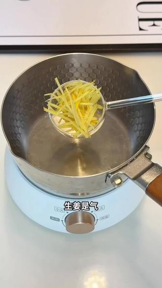 张玄化老师的藕粉方喝了几天,手脚不冰凉,喝完全身暖呼呼的#红糖 #养气血 #藕粉方 #喝出好气色 #真实生活分享计划