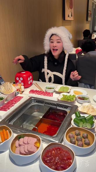 #复刻航天地图挑战#三角洲碰卡启动 #海底捞 #海底捞大红三角洲行动#同学被我的海底捞金色房卡直接迷成了制仗