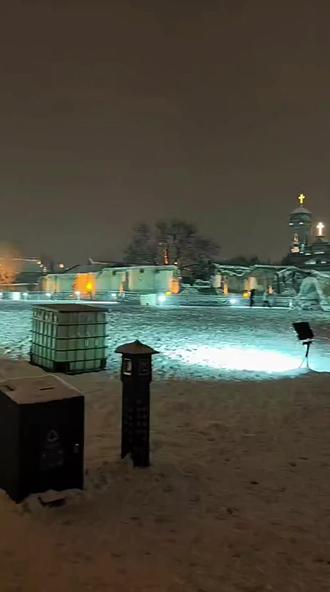 山西大同古城四合院一角!东南邑步行街!