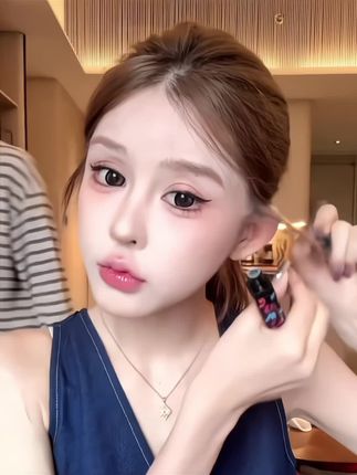 碎发神器打造精致胎毛刘海,减龄还显脸小,清爽不油腻,头发不会乱糟糟!#拯救发际线 #美出高级感  #发型 #胎毛刘海