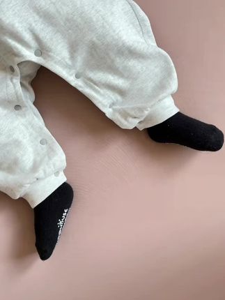 秋款上新~限时送披肩!!纯棉的面料软软的很舒服#高品质童装 #人类幼崽又奶又酷穿搭 #童装萌娃穿搭