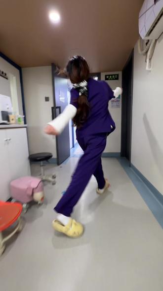 不用催了 你的歪特来了!#宠物医助 #抽象 #护士懂护士 #宠物医院