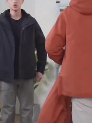 #强烈推荐 SIMWOOD/简木【宽松版】三合一轻户外休闲硬壳连帽夹克外套SN130510#简木男装