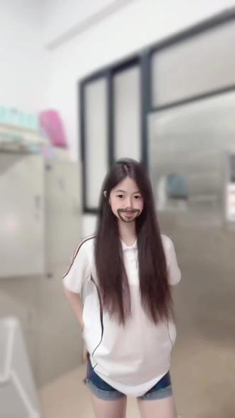 我睁开双眼~像你在身边~#亡命摇#女高宿舍#无不良影响