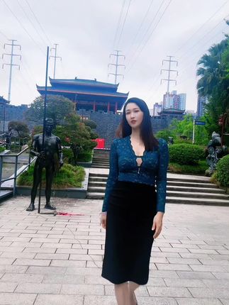 早安吉祥,新的一天开始了🌹🌹🌹🌹🌹