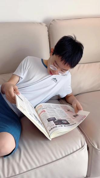 阳光少年报是适合中小学生看的报纸,它的合集比正常订阅要便宜很多。#阳光少年报合集#阳光少年报订阅#给孩子看的新闻报#课外阅读