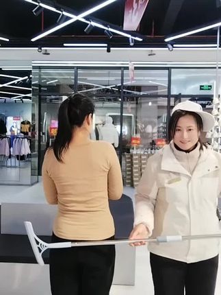 #跟着音乐节奏嗨起来 谁不会扭,我们扭的比别人好