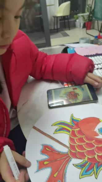 鱼灯🐟年年有余#画画#亲子#母女#抖音小助手