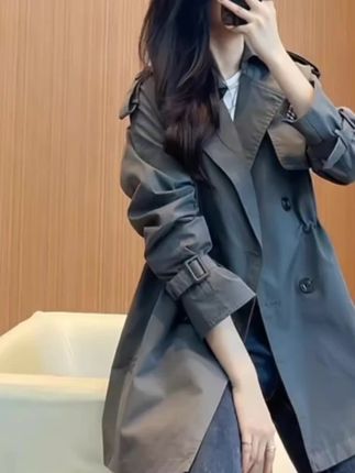 这款风衣配牛仔裤怎么能这么好看~#高级感穿搭 #今天穿什么 #强烈推荐 #每日穿搭 #高级感