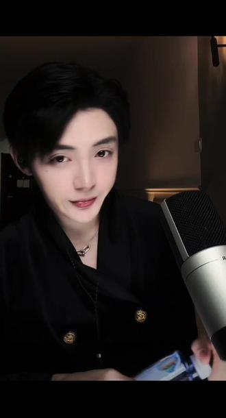 #DJACE直播回放
不管年上还是年下,只要你快乐@ACE ⁴¹⁸