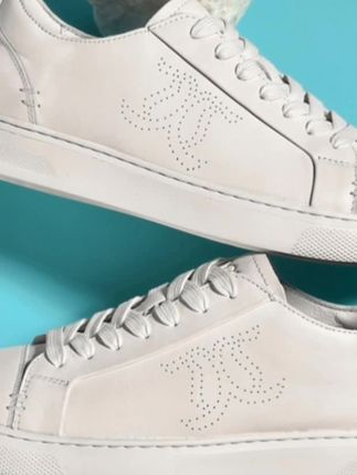 卡宾2025秋季新款车缝线真皮纯色牛皮板鞋百搭皮鞋潮流休闲男士鞋#板鞋小白鞋 #皮鞋#休闲鞋#@DOU+小助手