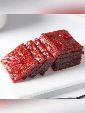 小鹏食品60包馋嘴妞网红辣条香辣美味经典童年解馋即食追剧小零食#馋嘴妞 #馋嘴妞辣条 #网红辣条 #童年辣条 #追剧辣条