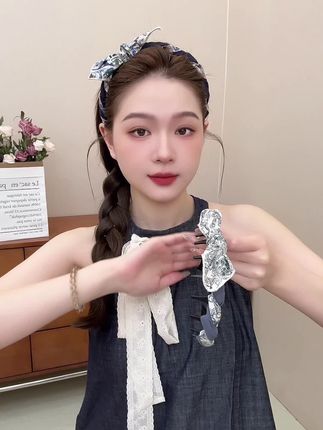 #发箍这样戴好美 #发箍 #头饰搭配 #发箍控 #兔耳朵发箍