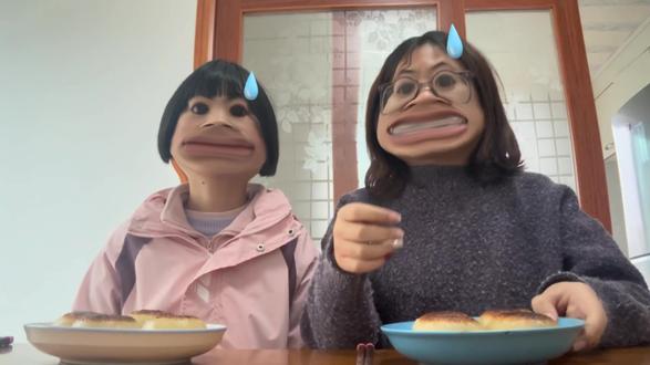 初尝门钉肉饼!juicy!#抖音年味争霸赛 #抖音美食创作人 #门钉肉饼 #动手自己做美食 #姐妹相聚快乐时光