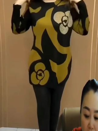 秋冬款宽松休闲保暖针织衫2025新款韩版百搭烫钻遮肉遮肚子妈妈装#新款时尚女装 #洋气减龄 #优雅气质 #高端大气 #时尚减龄
