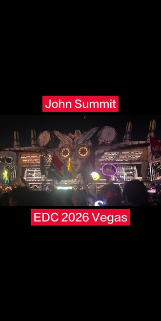 EDC Day 2 #电音节 #拉斯维加斯 #日落到日出 #爱蹦迪的小姐姐