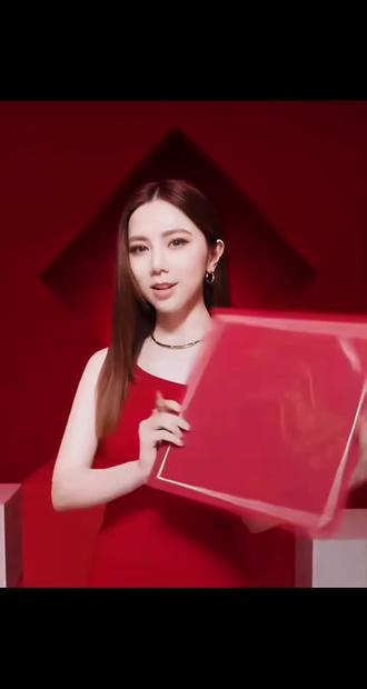 #邓紫棋 祝大家新年快乐,新的一年平安喜乐,顺顺利利#邓紫棋演唱会 #邓紫棋新年祝福 #新年 #新年祝福