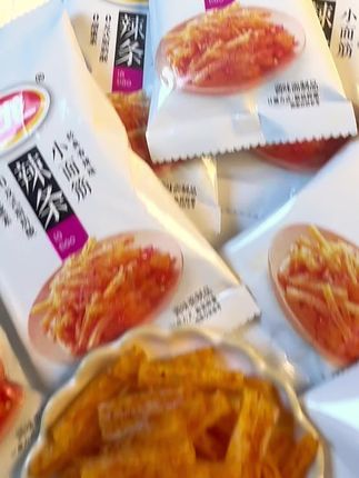 #还是小时候的味道 #解馋 #卫龙小面筋 #美味零食 #追剧小零食