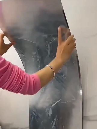 软镜子自粘墙上浴室卧室,镜像高清,易弯折不会碎,好用#软镜子贴墙 #软镜子想贴哪里贴哪里