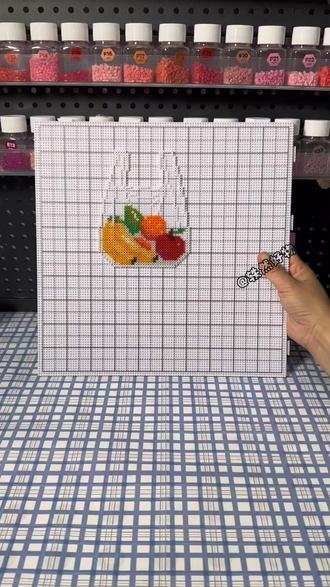 104超大拼豆板 104超大拼豆板,长钉设计,牢牢锁豆,拼豆更安心,直立不掉豆,拼豆大图自由#拼豆板 #拼豆大图 #豆板 #拼豆工具 #拼豆