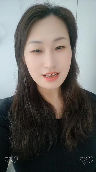 句句说出了所有全职妈妈都想说的话!这小妹妹口才太好了!男人养家:给家里交煤气、水电费、孩子的教育费用、房贷,柴米油盐酱醋茶、而不是养老婆。