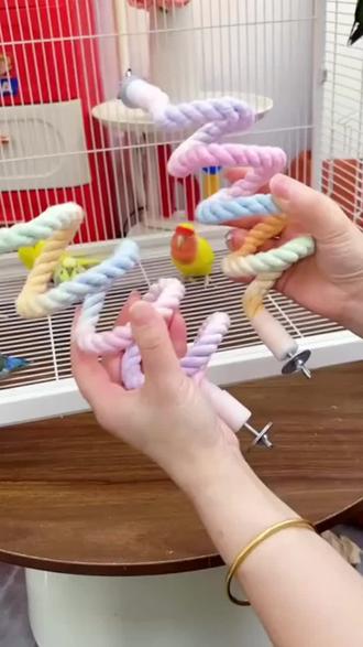 这个#攀爬绳 既能锻炼小鸟的攀爬能力,还#装饰鸟笼布景,真的是性价比爆棚!