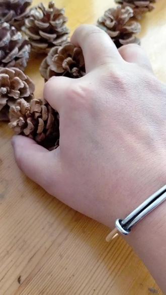 超简单的松果小马教程——马年手工作品,小学生幼儿园手工作业不用愁,半小时搞定#手工diy #手工爱好者 #原创手工 #马年手工