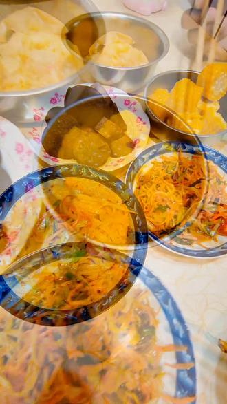 大年初五吃饺子,迎财接福#真实生活分享计划 #初五迎财神#家的味道 #味道好极了你们想吃吗 #原创视频