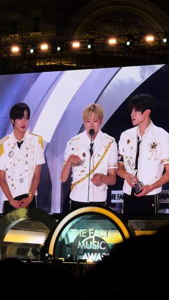 猫说中文:猫喵喵喵…西珍妮萌…喵喵喵…我爱你萌#得能勇志 #nctwish #yushi #西珍妮 💚🐈