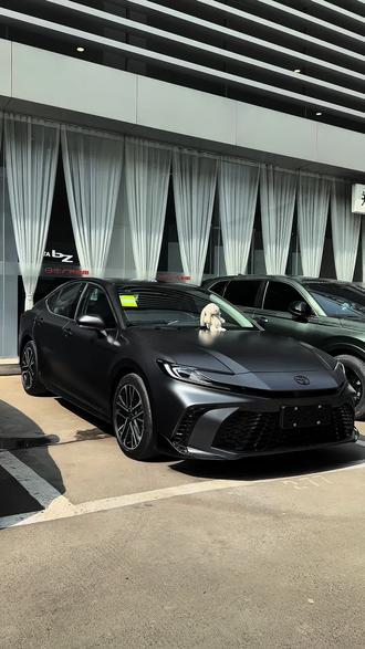 运动lite光辉版凯美瑞,05后小伙全力倚父16w+拿下!#dou是好车 #高性价比轿跑推荐 #全dou是靓车 #凯美瑞lite版 #这才是新生代豪华轿车该有的样子