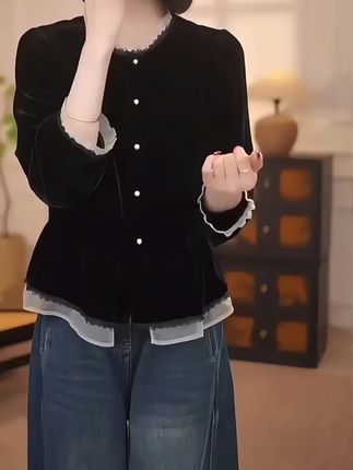 #丝绒衬衫 黑色丝绒荷叶边衬衫女2025秋季新款时尚休闲高级感假两件打底上衣#秋季新款 #新中式穿搭 #高级感穿搭