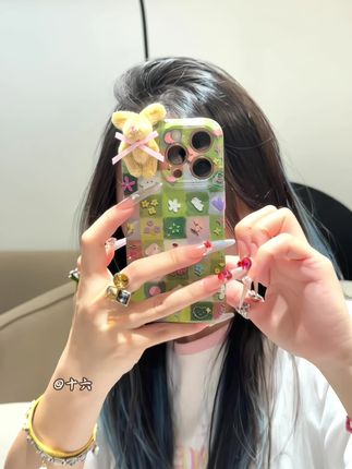 哇趣,好阔爱的早秋碎花兔子🐰手机壳呀,好朋友凭我们俩的关系,送我一个没问题叭#爱了爱了 #手机壳 #仙女必备 #好不好看你们说了算 #这手机壳长在了我的心尖上