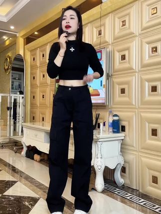 小个子穿啥都好看!#工装裤穿搭#小个子显高显瘦穿搭 #150小个子穿搭