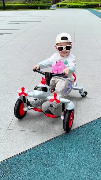 #芭奇豆儿童漂移车 儿童漂移车脚踏三轮车山姆漂移飞机扭扭车滑行车摇摆车可骑可漂移#漂移车儿童脚踏车 #萌娃骑车 #童车 #生日礼物