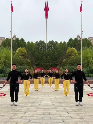 #彩带舞练起来 #简单好看又好学 #跟音乐动起来
