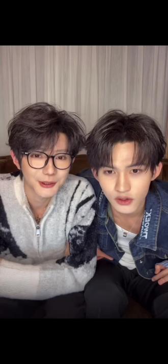 普普太可爱了🥰
#郝熠然 #云旗#云熠 #直播录屏分享 #一起走花路