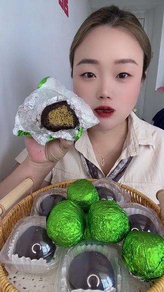 #迪拜软曲奇 复刻成功了,外皮是棉花糖做的,制作过程比迪拜巧克力复杂一些,但是比迪拜巧克力好吃太多了😋 #美食分享