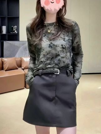 2025早秋新款韩版小众轻奢打底长袖扎染上衣气质显瘦百搭短裙套装#套装 #百搭显瘦 #高级感穿搭 #气质穿搭 #气质女神