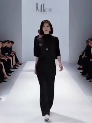 #优雅气质 #高级感穿搭 #时装搭配 #女性穿搭 #气质女王范