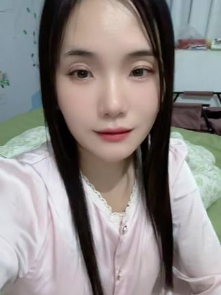 人这辈子,要感谢四个人,穷时借钱给你的人,难时背后挺你的人,苦时同舟共济的人,病时能端茶倒水的人,其余都是点头之交! #你的万水千山 #丫头#八零后的我 #真实的样子 #喜欢的点个赞