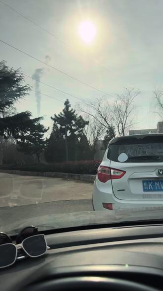 只分享,不广子的一天真是阳光明媚~来之前网上的各种评价我也看了,吃饭不到一个小时,各种顾客进店,足以证明一些东西了……#美食分享 #老城区美食 #美食要和喜欢的人一起吃 #小笼包 #各种好吃的小吃