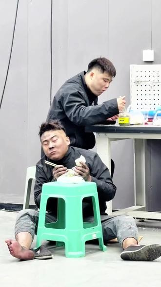 怀疑了一切,也没有怀疑臭豆腐@小四! #搞笑视频 #画一个画#水彩#卧龙凤雏两位人才