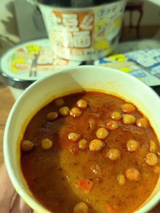 下班回家懒得做饭?这碗土豆泥扒面6分钟搞定!浓稠泥裹住每根面,暖到胃里的治愈感,比外卖香10倍,吃完连碗底都舔干净。#顶大 #土豆泥拌面 #泡面神仙吃法 #强烈推荐 #好吃到停不下来